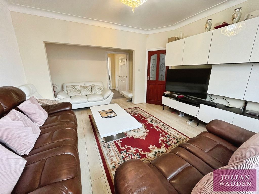 Property photo 3 of 17 Picture No. 03