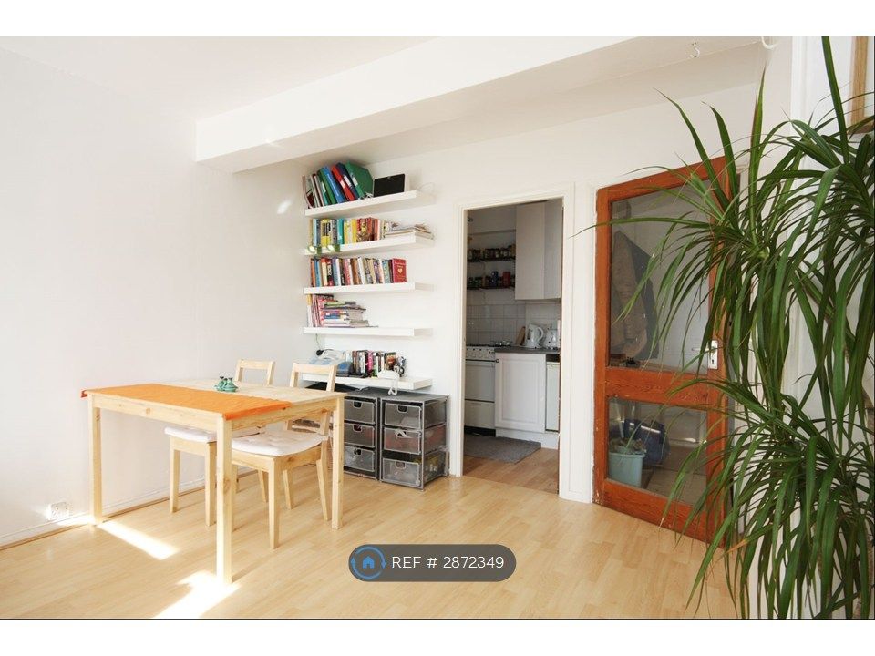 Property photo 3 of 5 Dining Area