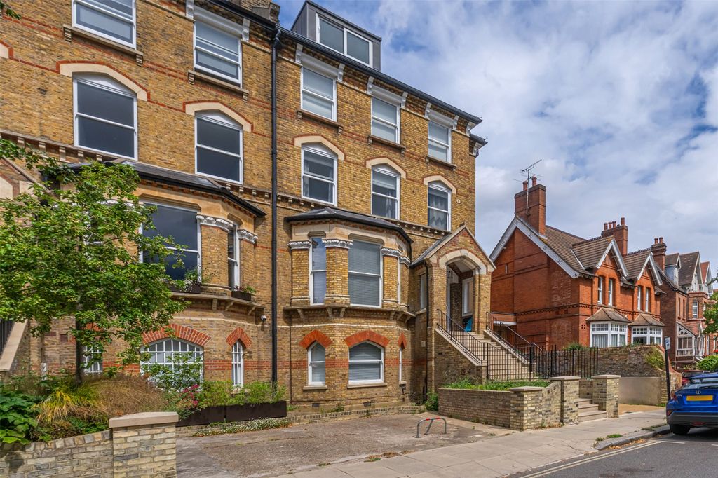 Property photo 1 of 10 Picture No. 11