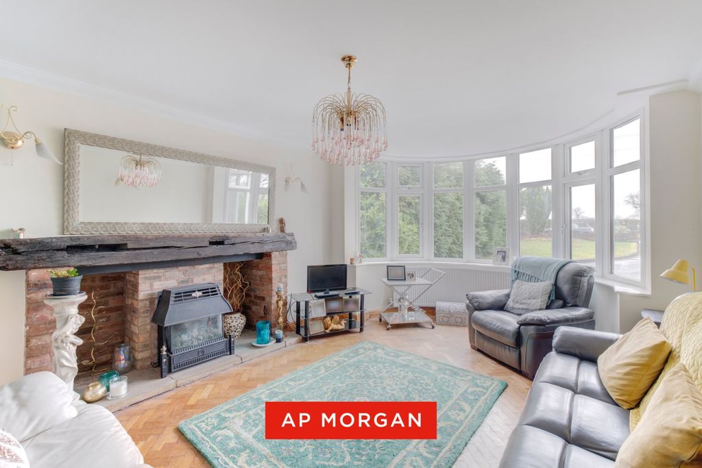 Property photo 2 of 29 Picture No. 16