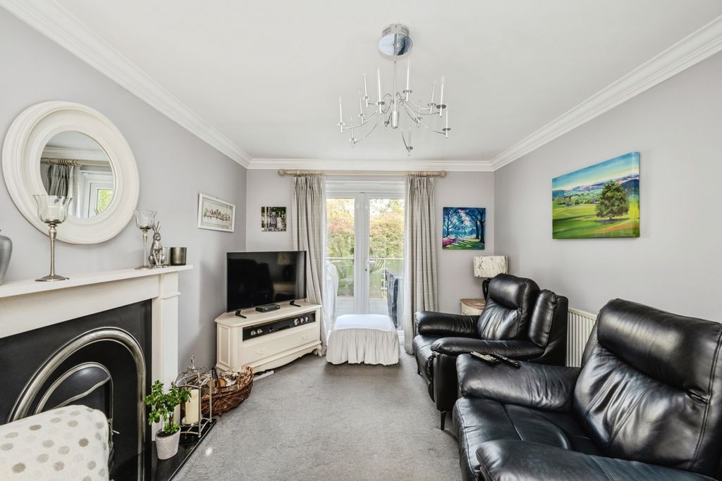 Property photo 3 of 18 Pbox-Img.Jpg
