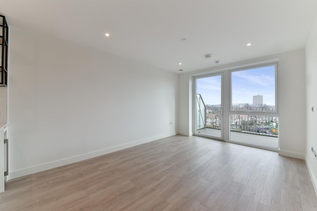 Property photo 2 of 5