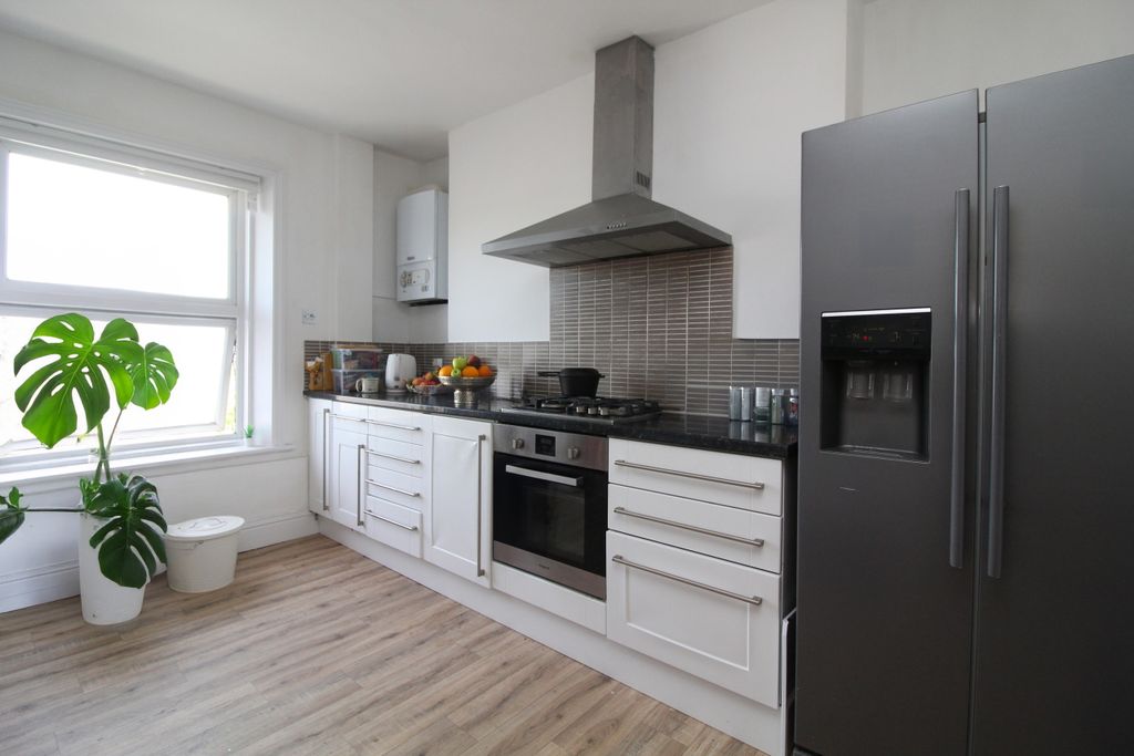 Property photo 1 of 8 Img_8487
