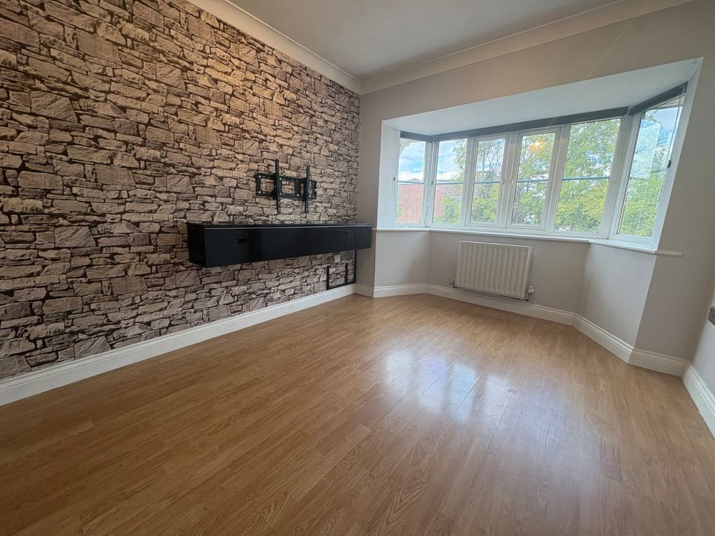 Property photo 2 of 10 Picture No. 16