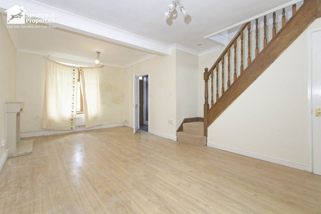 Property photo 2 of 10 Image 1