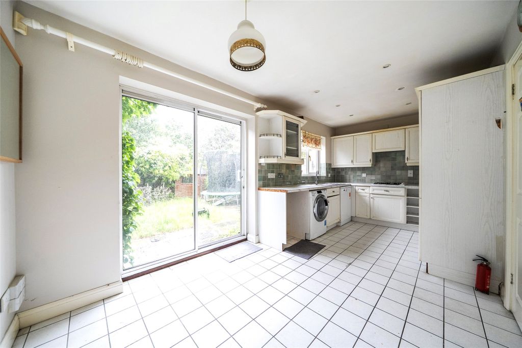 Property photo 3 of 16 Kitchen/Diner