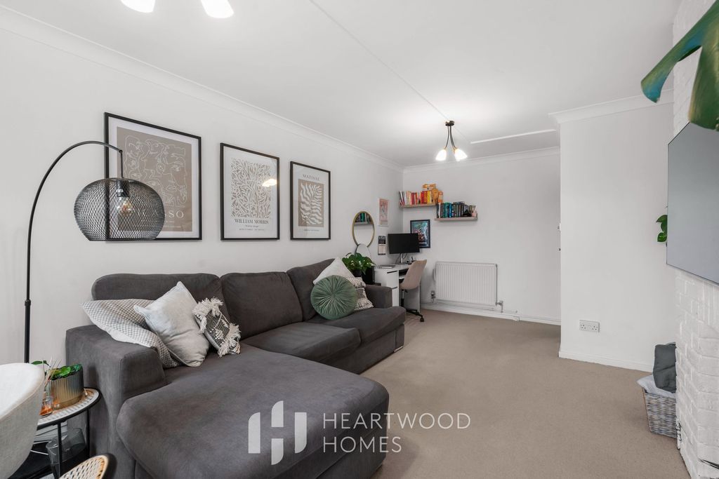 Property photo 2 of 18