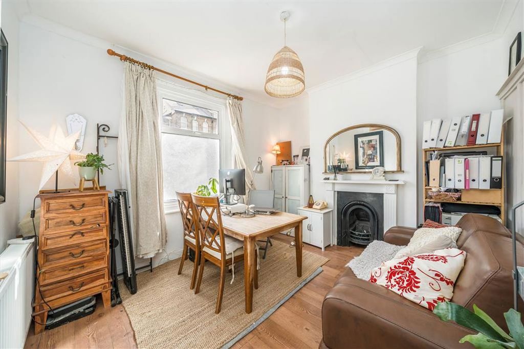 Property photo 3 of 5