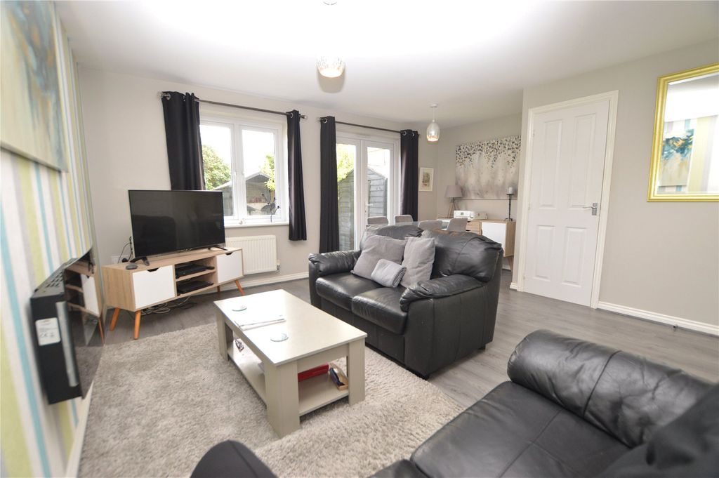 Property photo 2 of 9 Picture No. 01