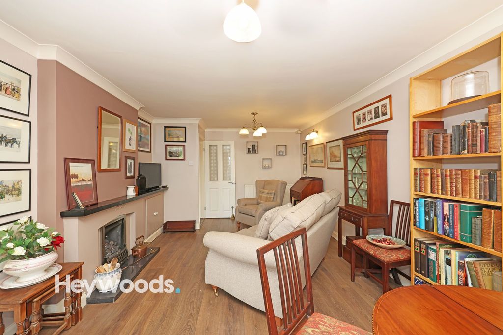 Property photo 2 of 26