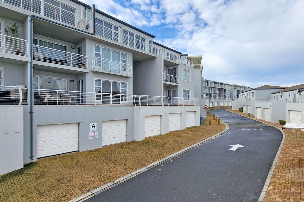 Property photo 2 of 19 1TV1706036