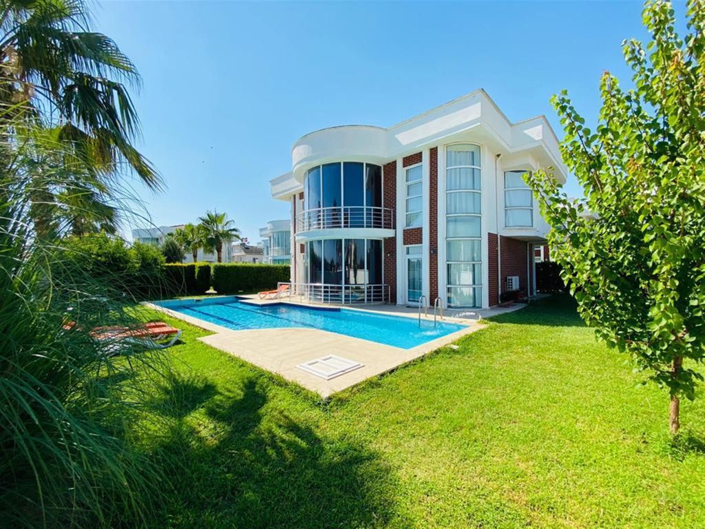 Property photo 2 of 21 Spotless Villa For Sale In Belek, Antalya With A Private Garden & Pool - Private Swimming Pool & Large Garden