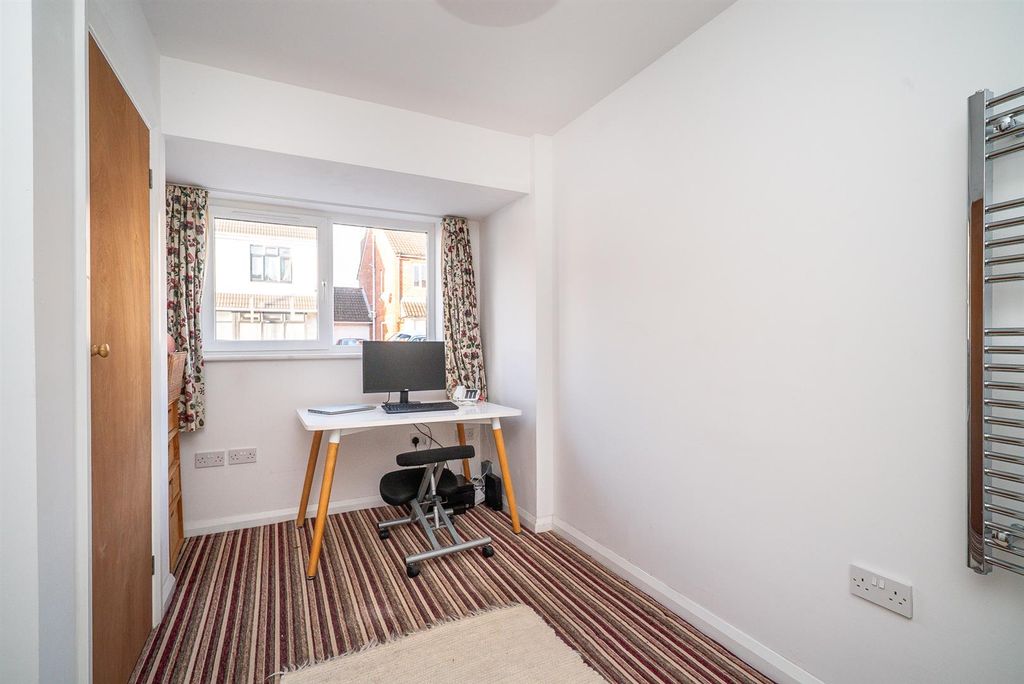 Property photo 3 of 26 Study