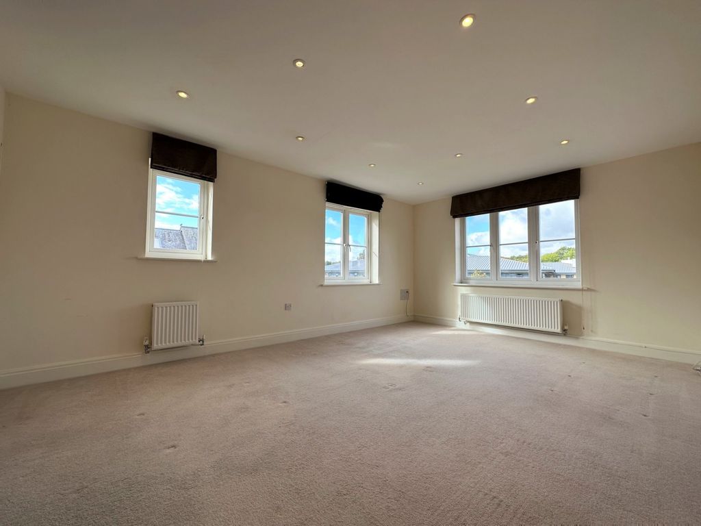Property photo 3 of 7 Picture No. 08