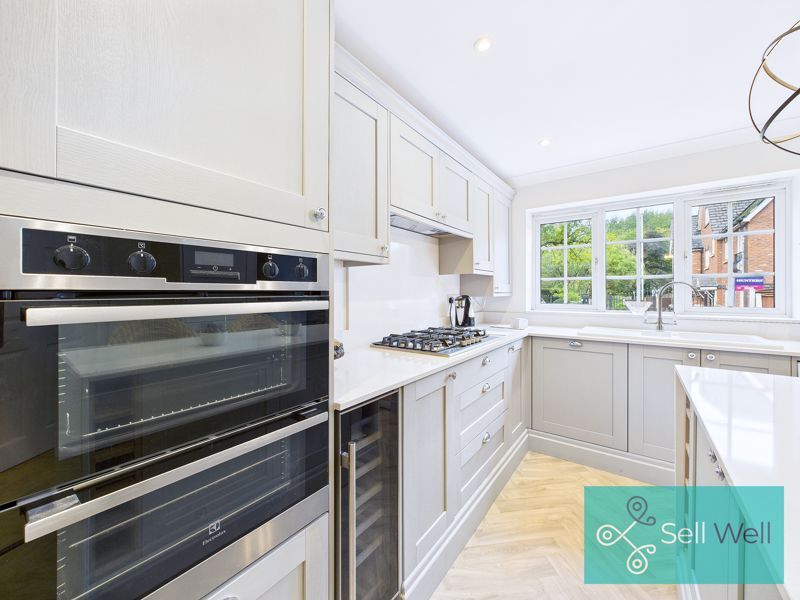 Property photo 2 of 32 Kitchen