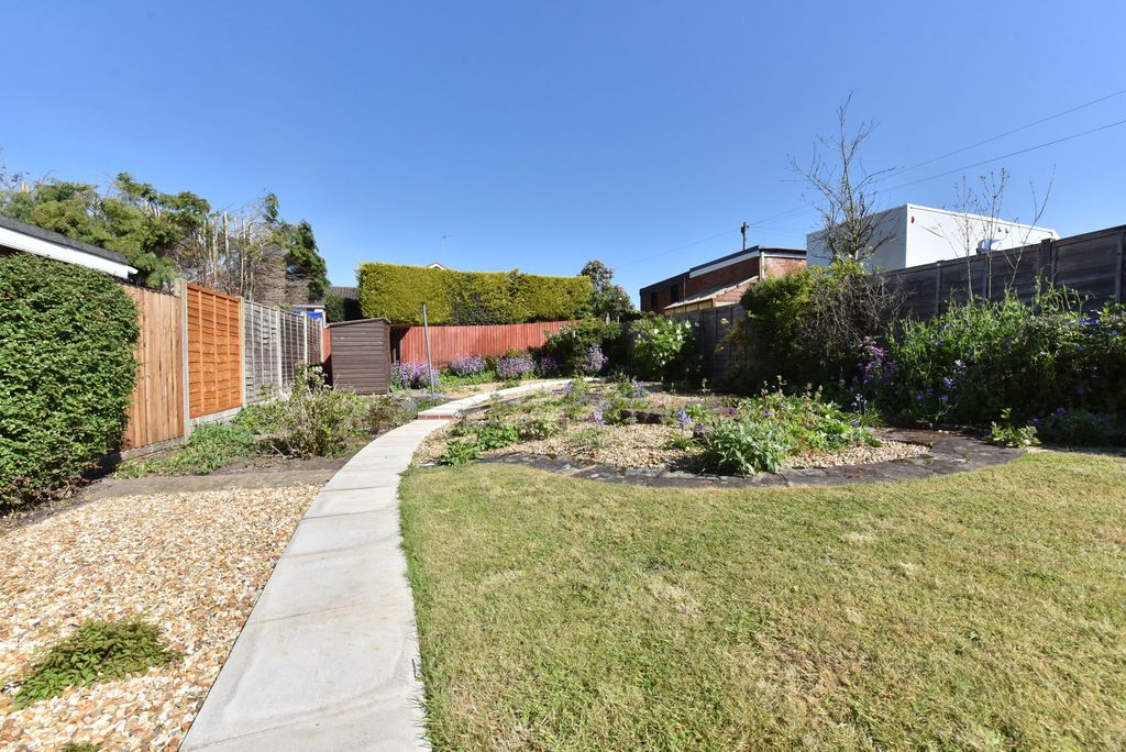 Property photo 2 of 13