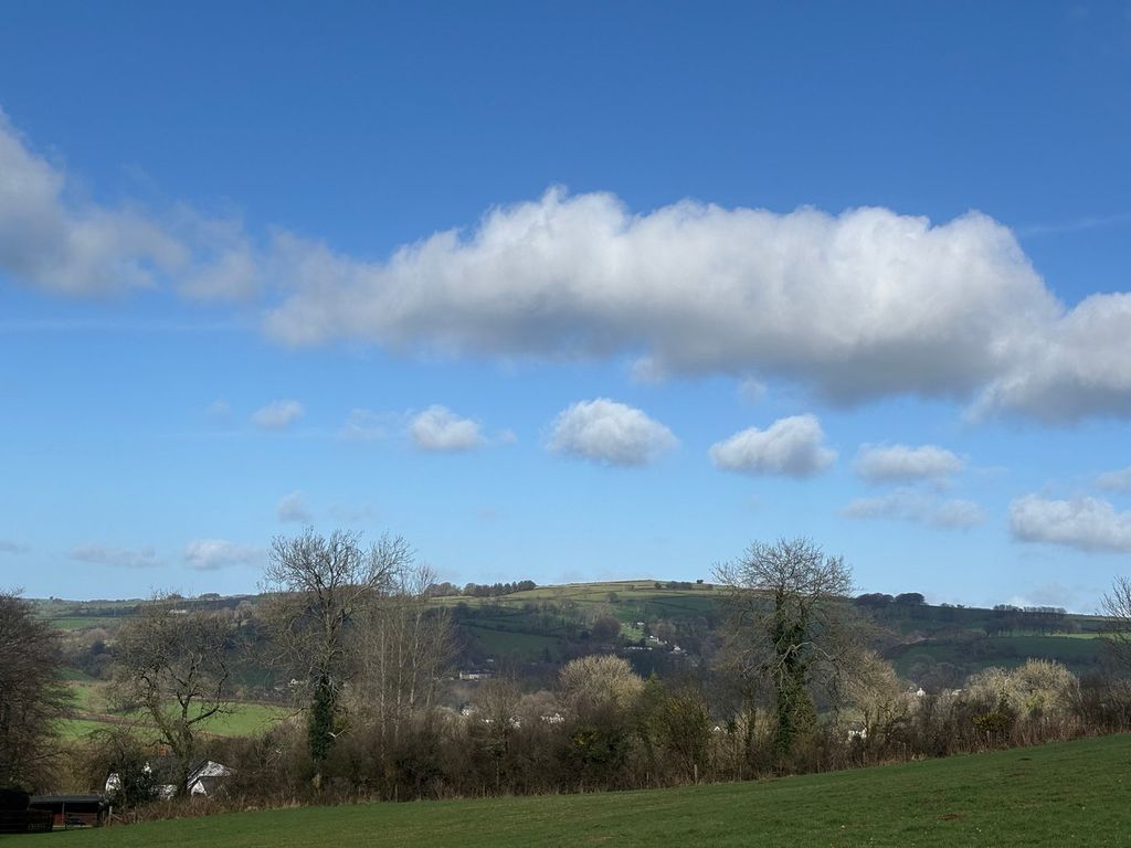 Property photo 3 of 36