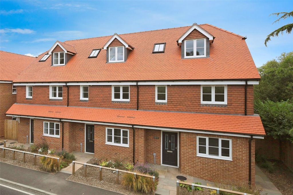 Property photo 1 of 14 Picture No. 11