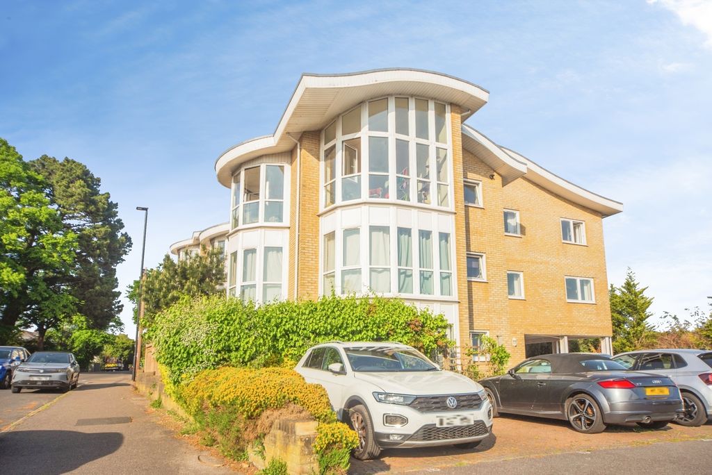 Property photo 1 of 16 Pbox-Img.Jpg