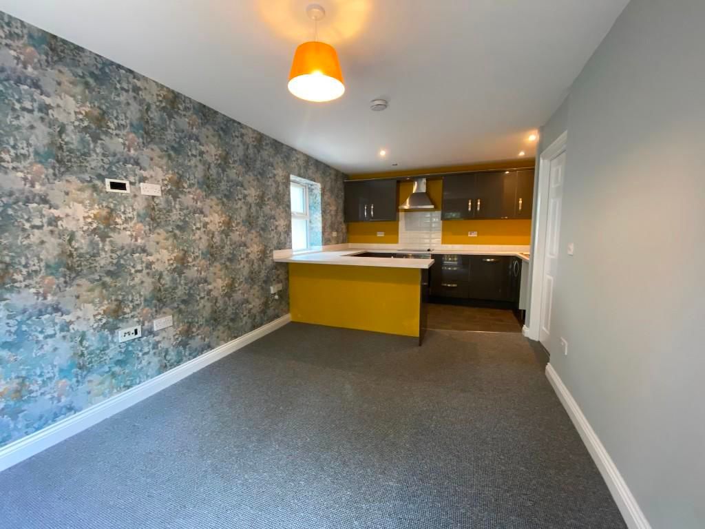 Property photo 3 of 6 Photo 6