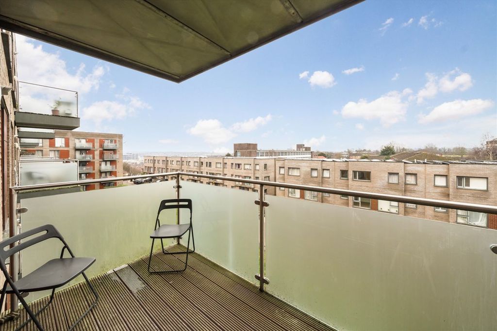 Property photo 3 of 7