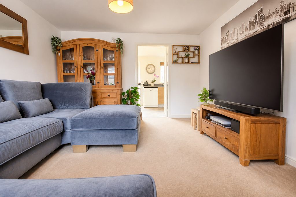 Property photo 2 of 15