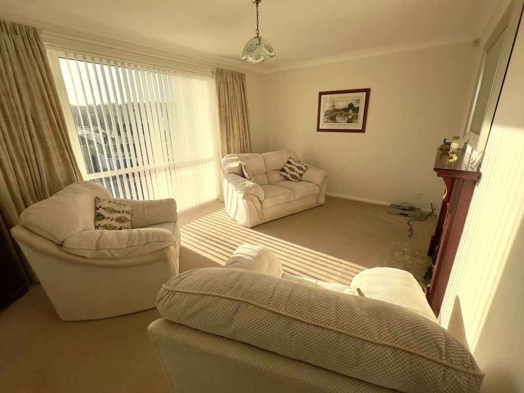 Property photo 3 of 19 Photo 2