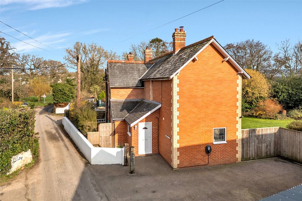 Property photo 2 of 31 Picture No. 49