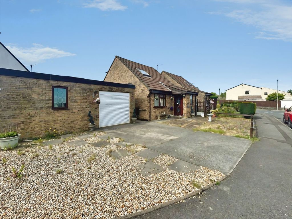 Property photo 1 of 20