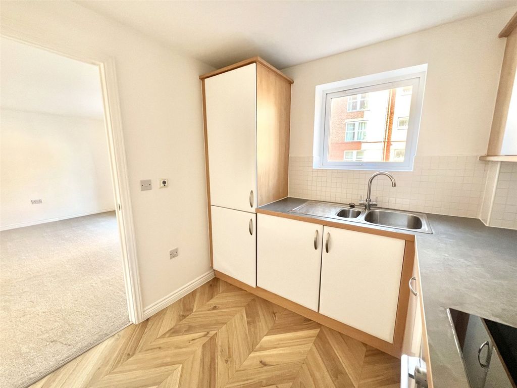 Property photo 3 of 14 Picture No. 07