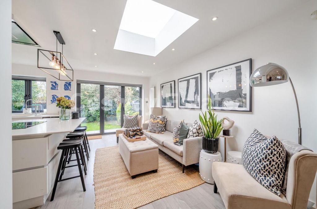 Property photo 2 of 18 40E840dc-0E6A-4616-Ae07-8645Fa84417E.Jpg