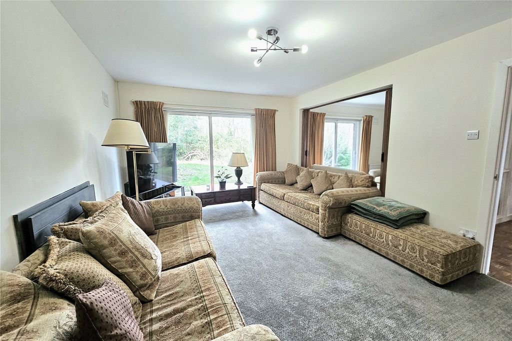 Property photo 2 of 19 Picture No. 04