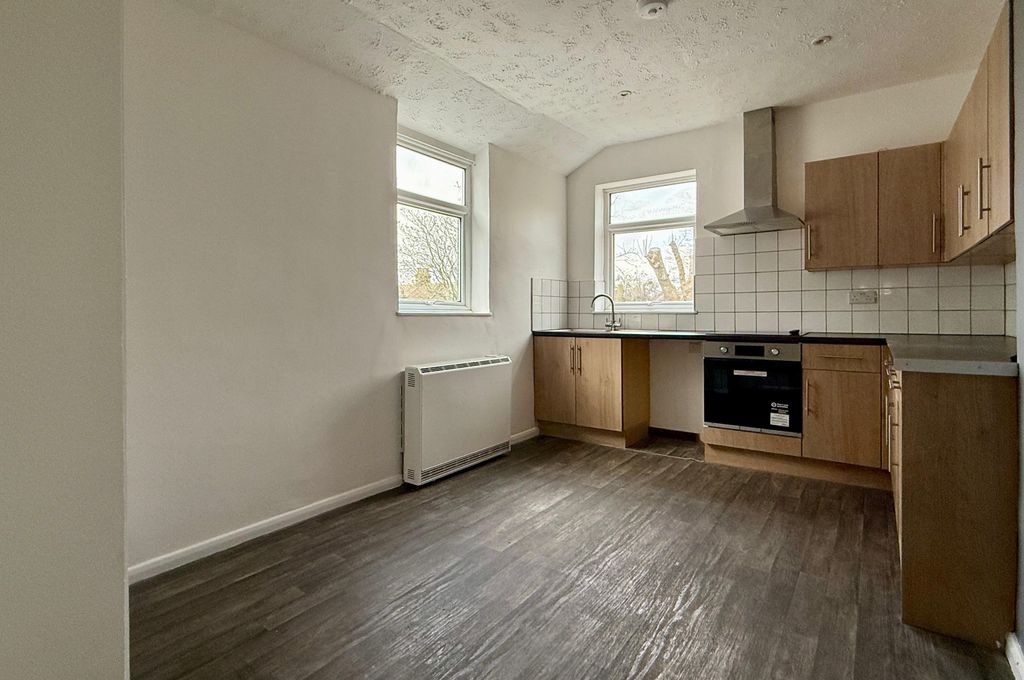 Property photo 1 of 7 2