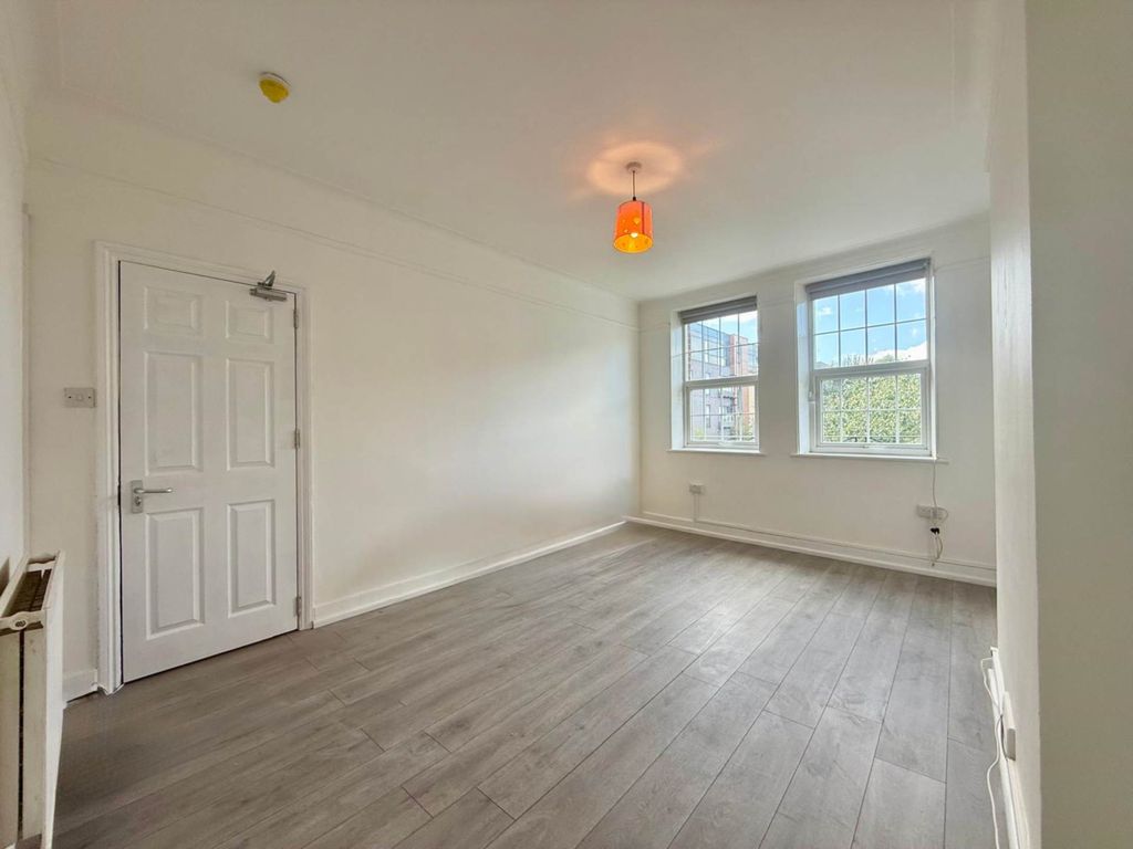 Property photo 2 of 2