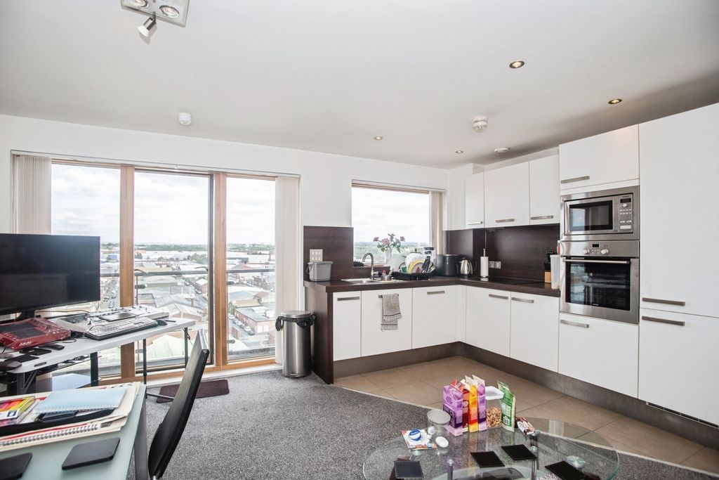 Property photo 2 of 15 Pbox-Img.Jpg
