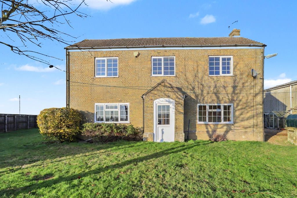 Property photo 1 of 20 4588502