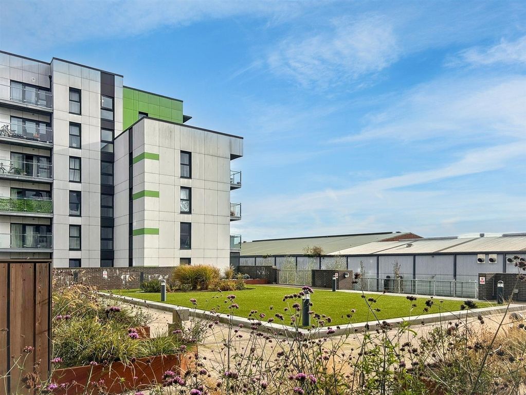 Property photo 1 of 8 5A1A9E81E6014d649F73d9442d970750.Jpg