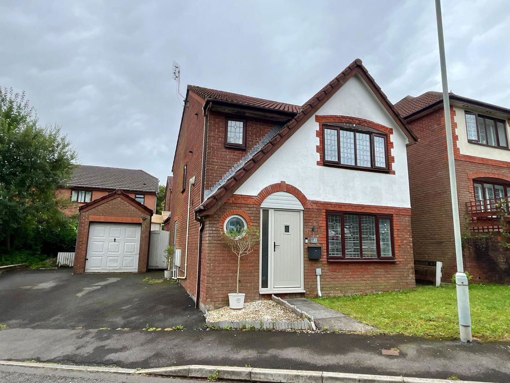 Property photo 1 of 29