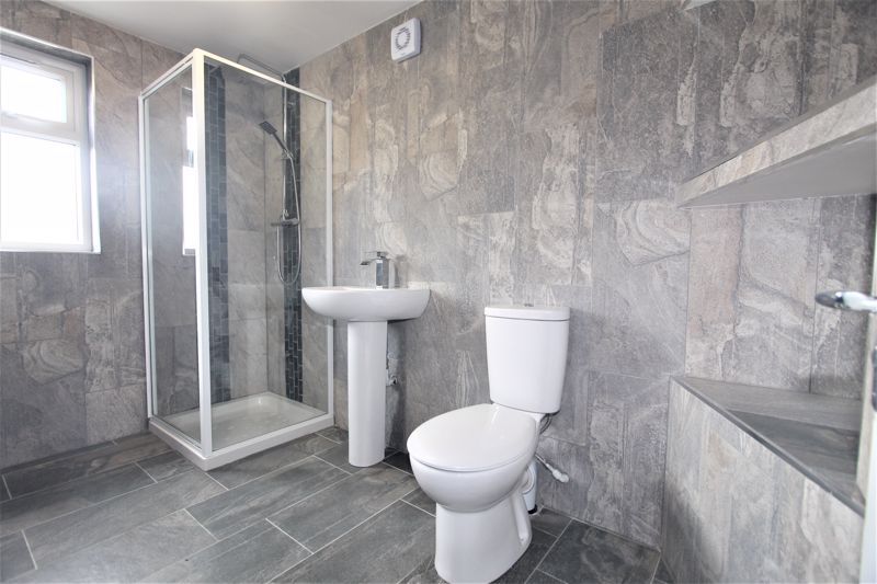 Property photo 3 of 11 Photo 9
