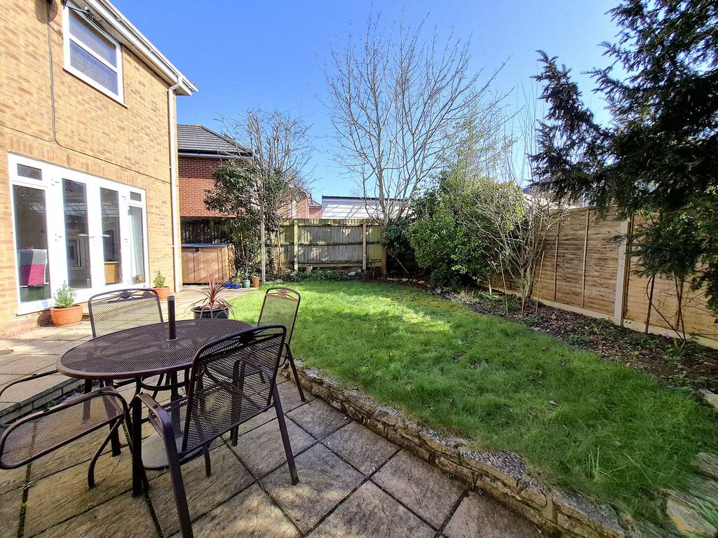 Property photo 2 of 30