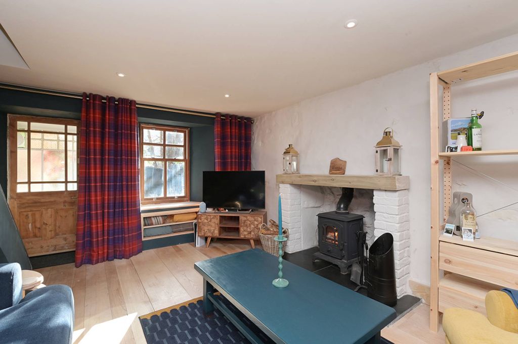 Property photo 3 of 23