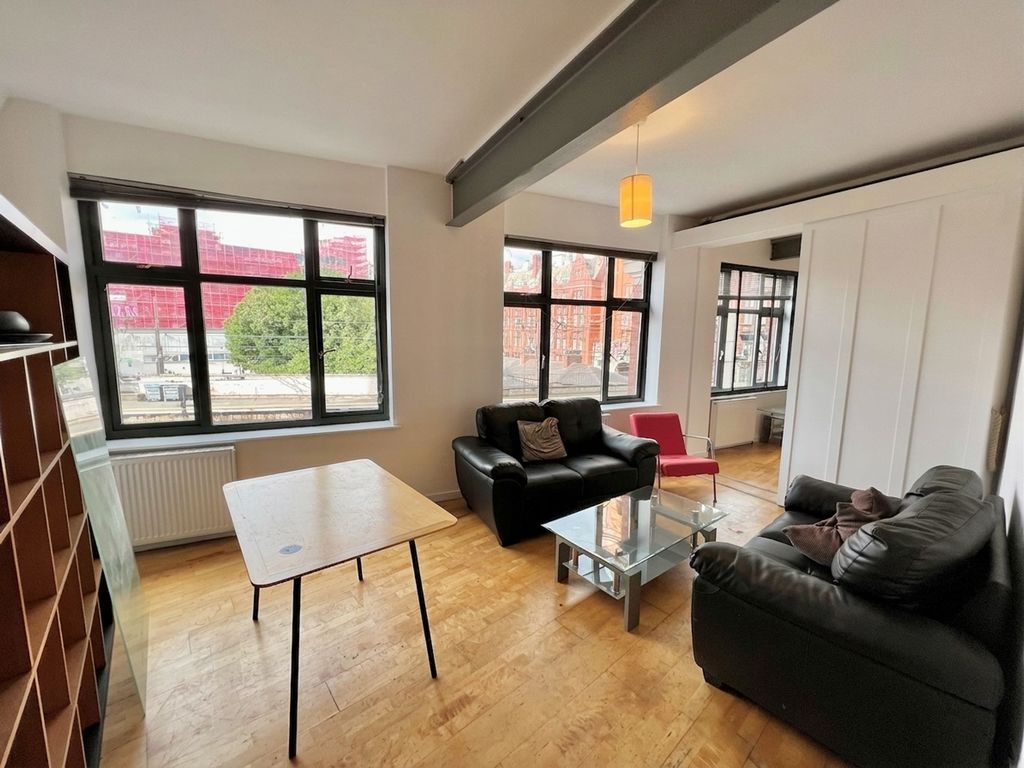 Property photo 3 of 11
