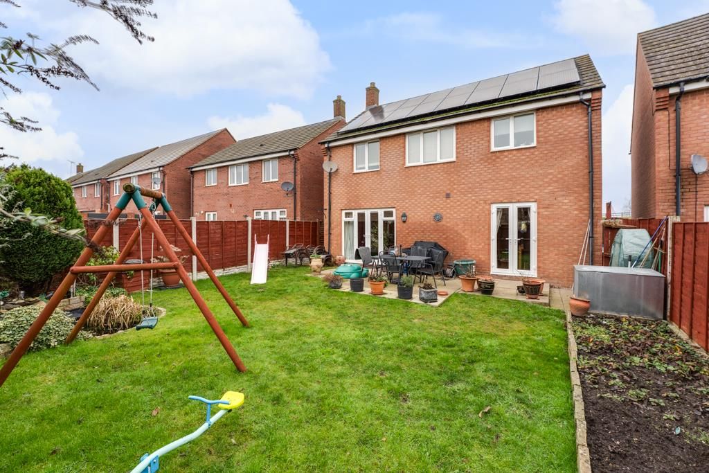 Property photo 3 of 31 461 Lyvden Way, Oakley Vale-5.Jpg