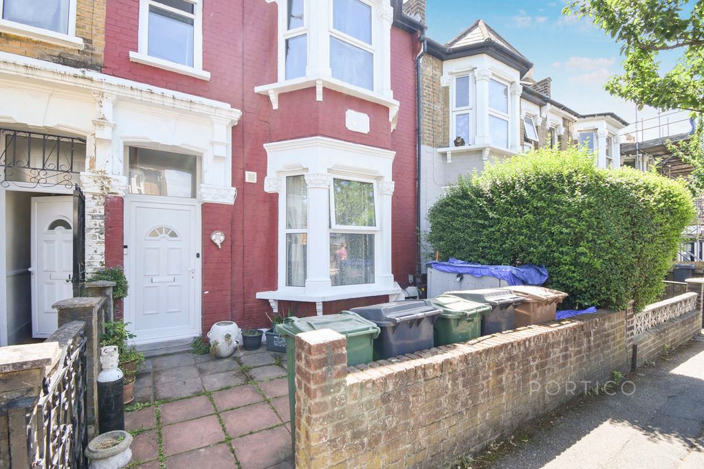 Property photo 3 of 20 Pbox-Img.Jpg
