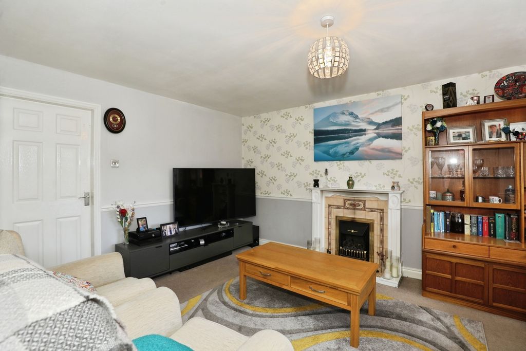 Property photo 2 of 18 Pbox-Img.Jpg