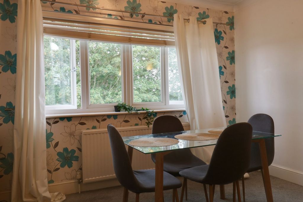 Property photo 3 of 11 4404622