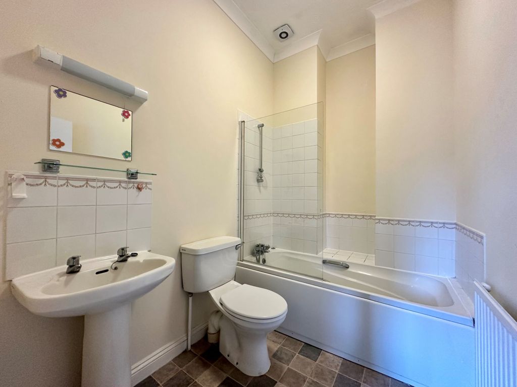 Property photo 3 of 5