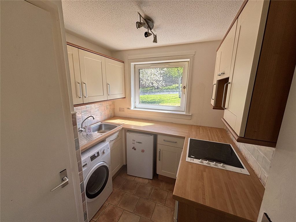 Property photo 3 of 5 Picture No. 04