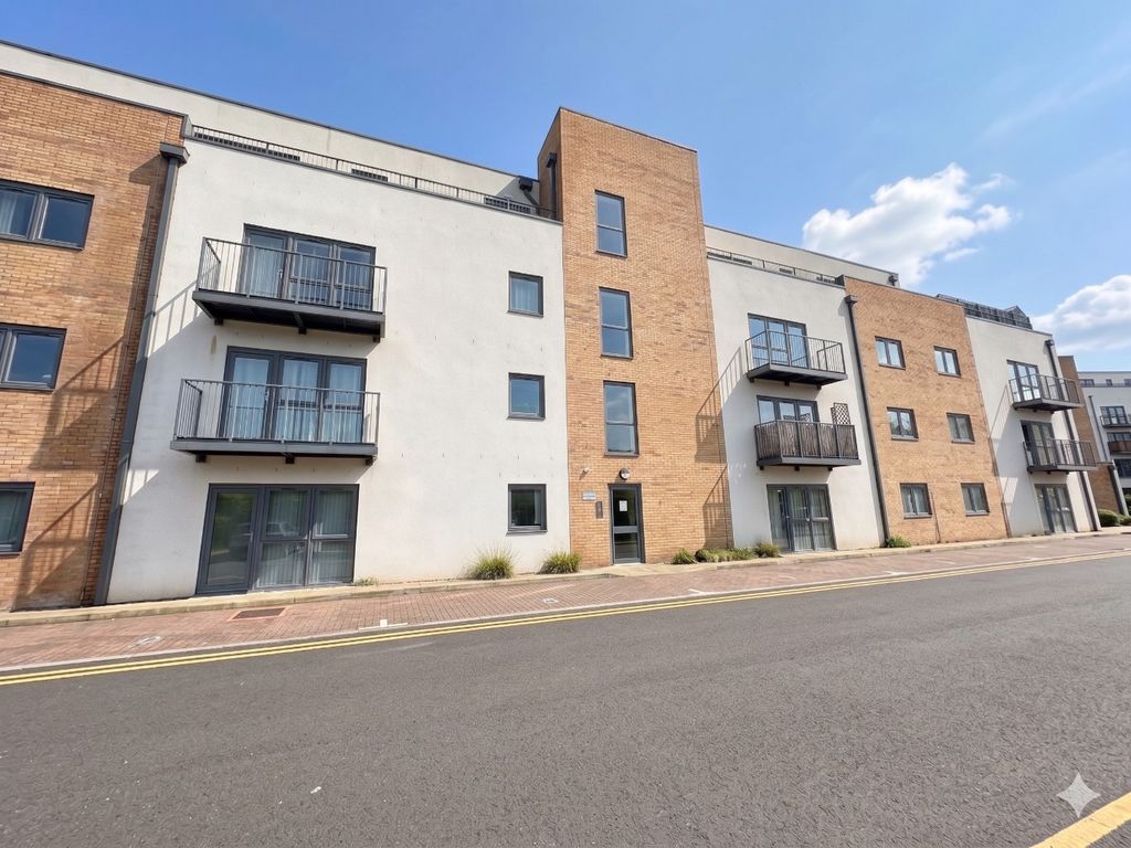 Property photo 1 of 7 5161440