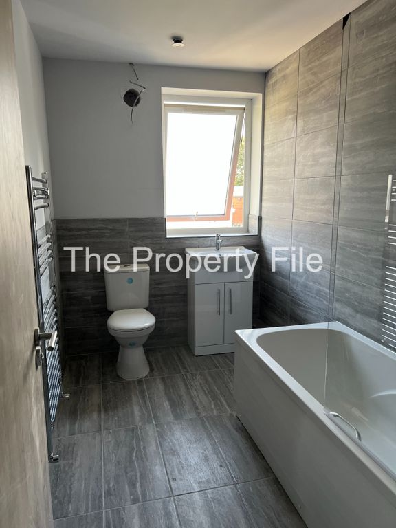 Property photo 1 of 4